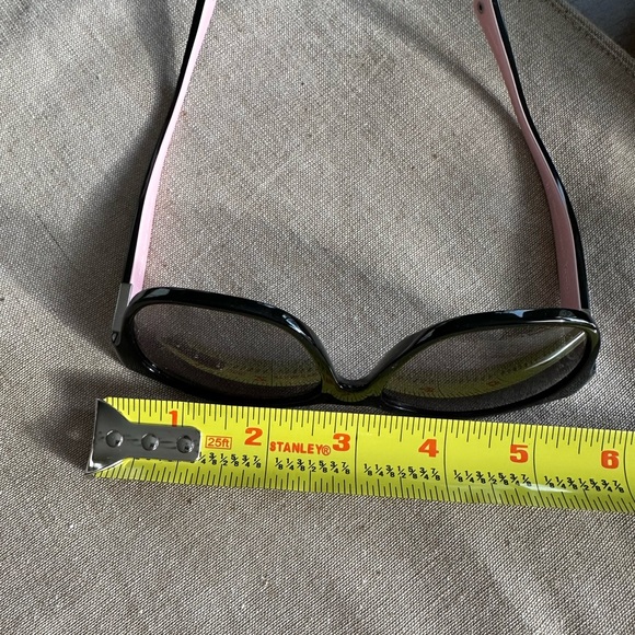 Coach Courtney sunglasses with case. - Picture 7 of 12